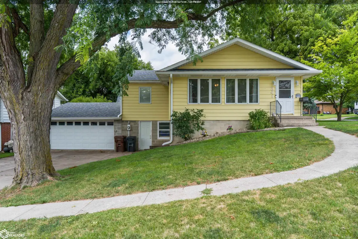 341 E Avenue, Nevada, IA 50201 - #1