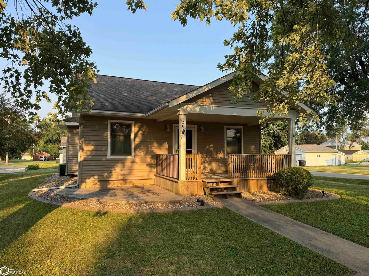 203 N Oak Street, Donnellson, IA 52625 - #1
