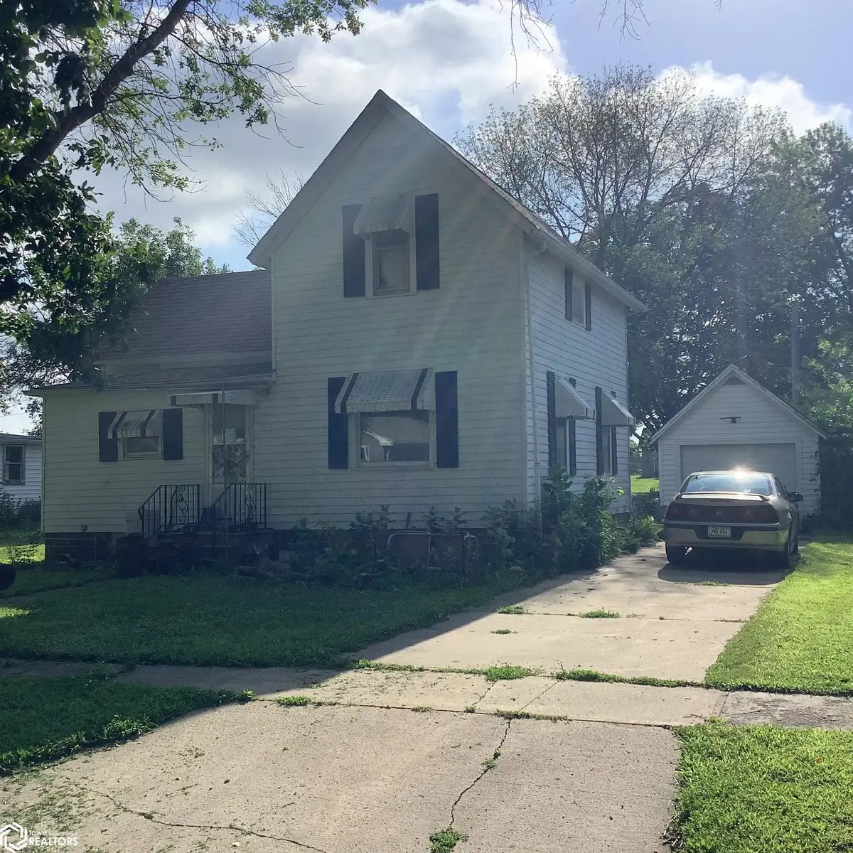 236 S State Street, Titonka, IA 50480 - #1