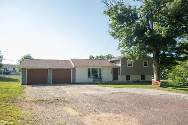 421 Orleans Court, Warsaw, IL 62379