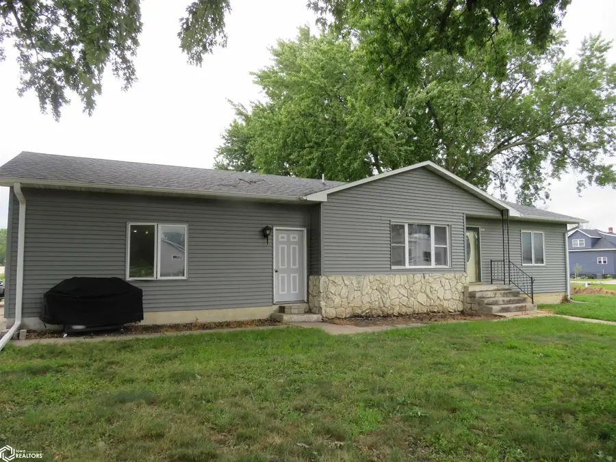 909 South Street, Mallard, IA 50562 - #2