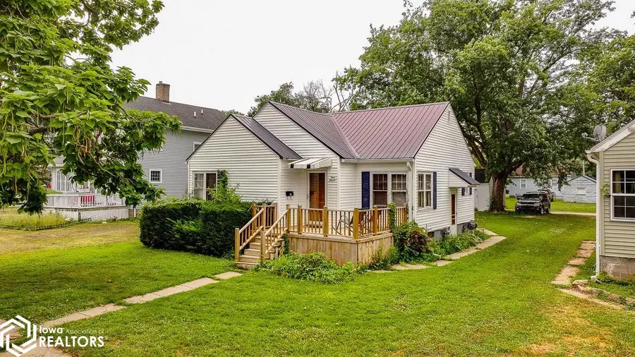 411 N Quincy Avenue, Ottumwa, IA 52501 - #3