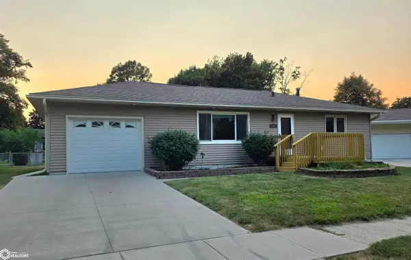 127 Parkview Drive, Webster City, IL 50595