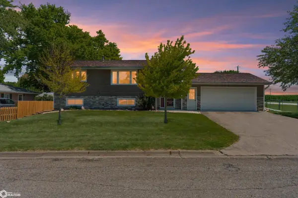 106 Grand Avenue, Story City, IA 50248