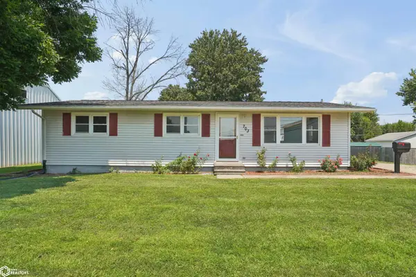 703 E Oak Street, Mount Pleasant, IA 52641