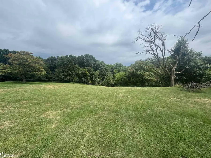 1501 N 14th Street, Centerville, IA 52544 - #2