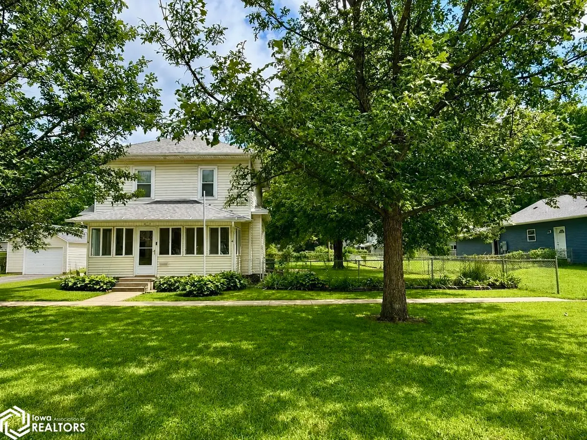 414 S Main Street, Wapello, IA 52653 - #1