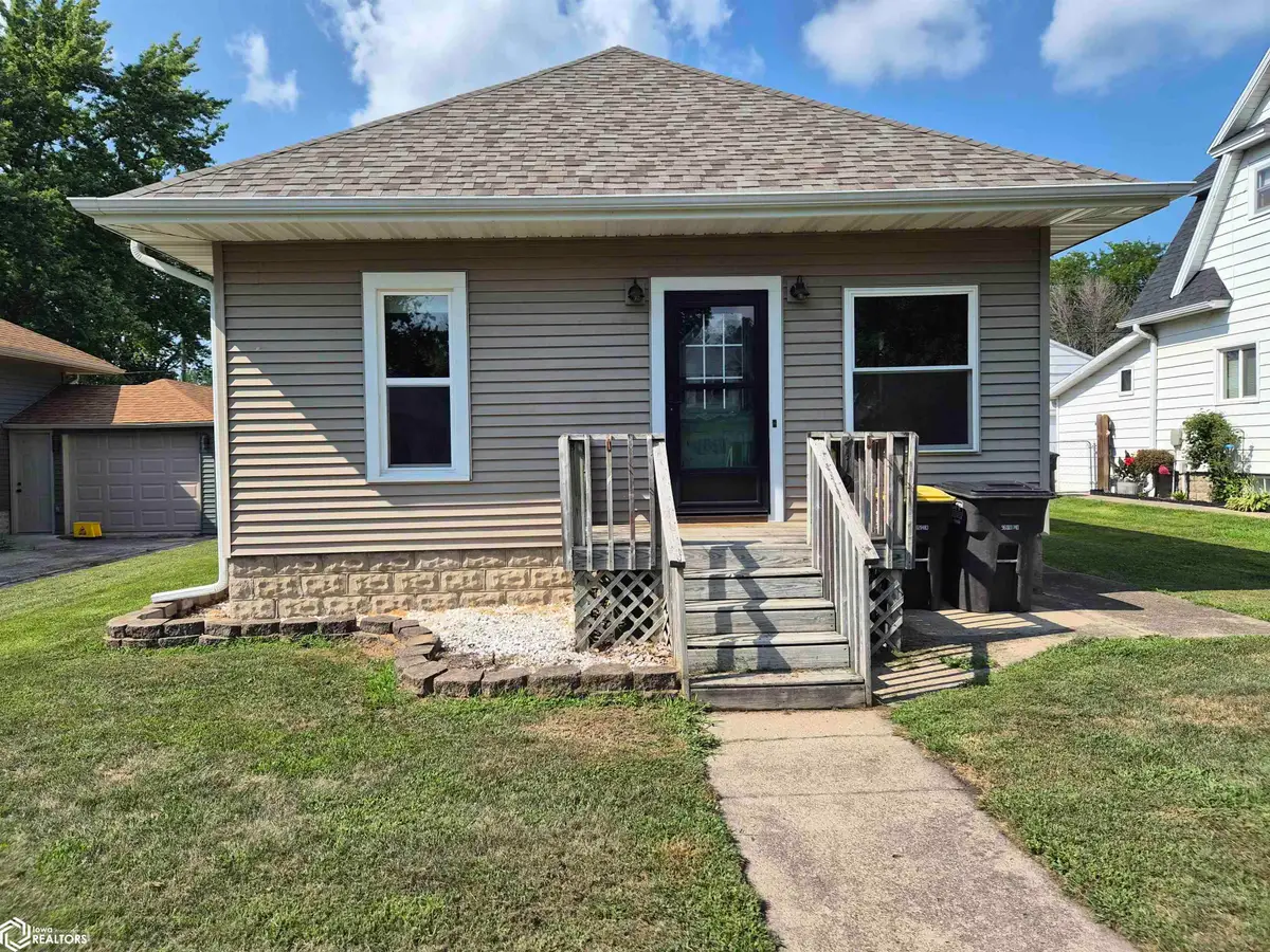 719 SW 1st Street, Eagle Grove, IA 50533 - #1