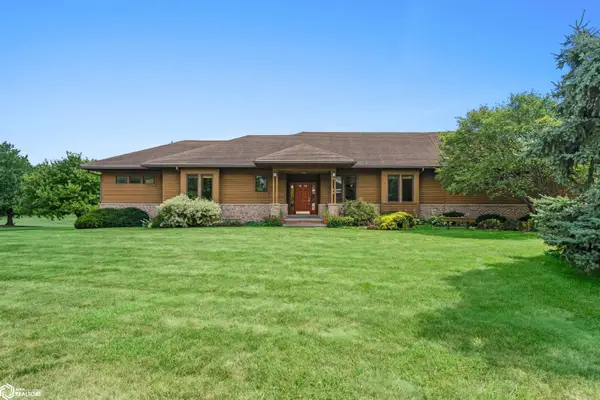 212 Deere Road, Hubbard, IA 50122