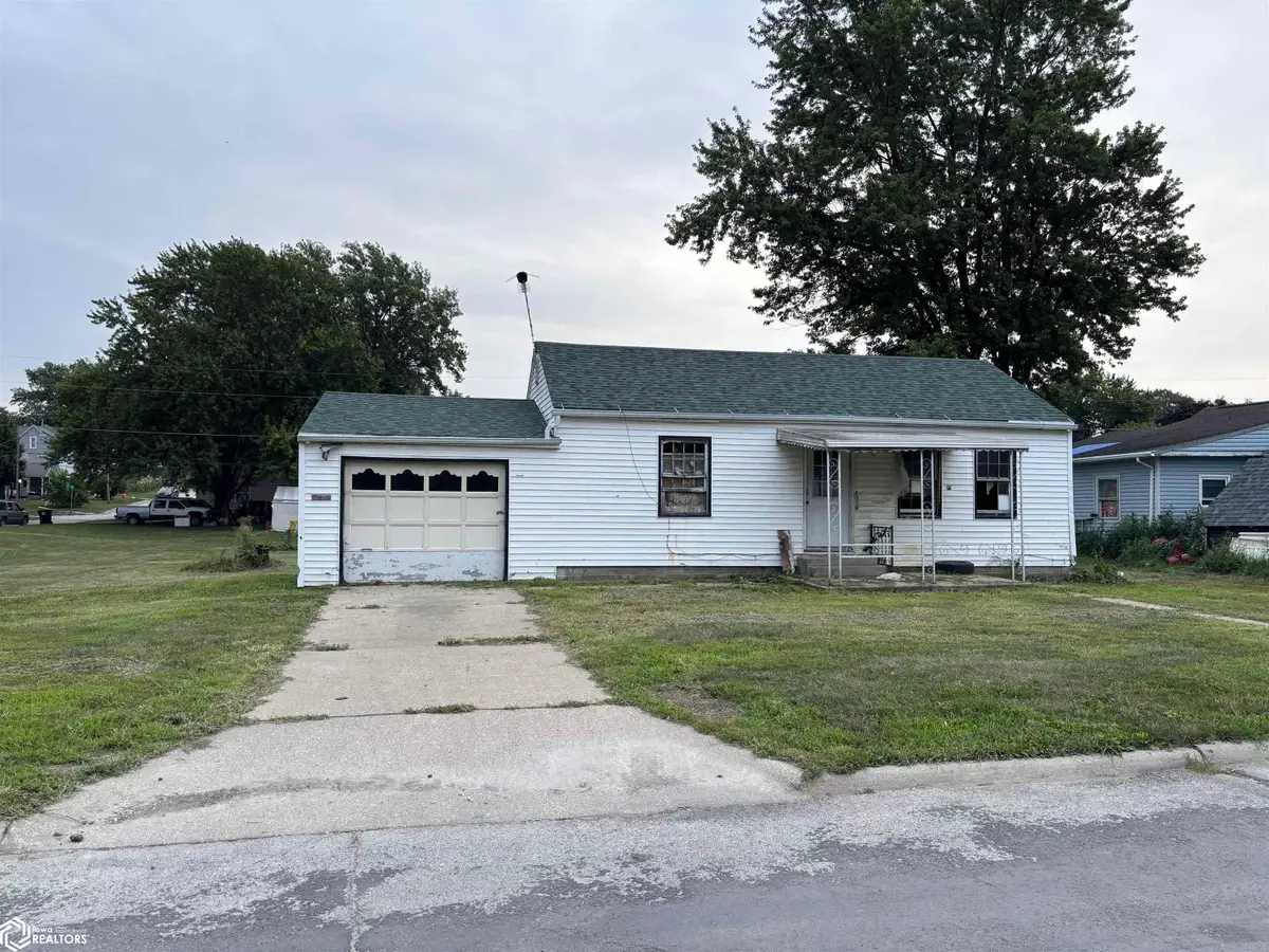 509 N Division Street, Creston, IA 50801 - #1