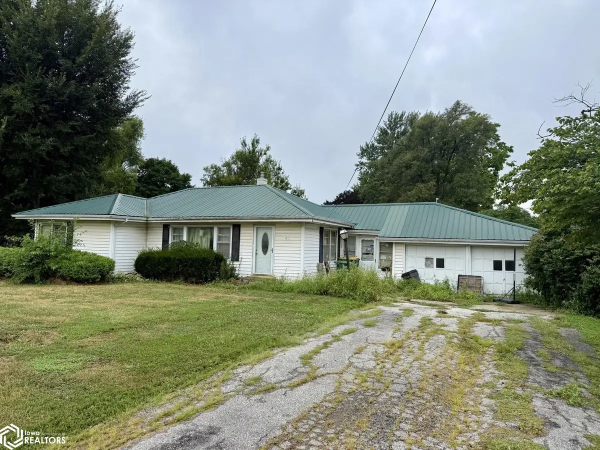 411 N Oak Street, Agency, IA 52501 - #1