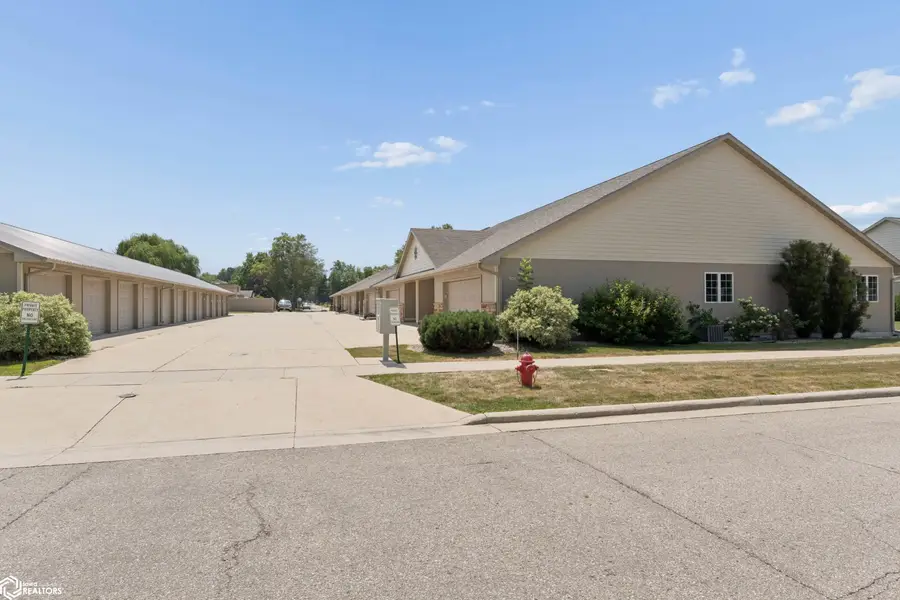 901 3rd Avenue S, Clear Lake, IA 50428 - #3