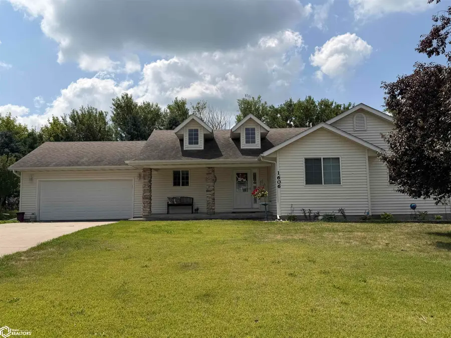 1606 Clay Court, Oskaloosa, IA 52577 - #3