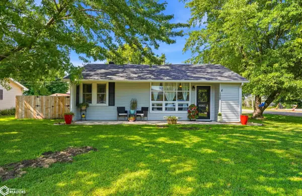 1326 E 2nd Street, Washington, IA 52353