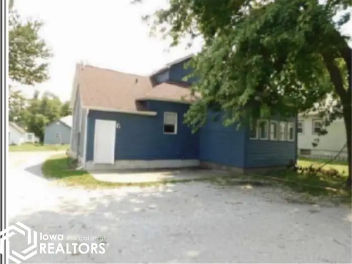 910 S 15th Street, Centerville, IA 52544 - #3