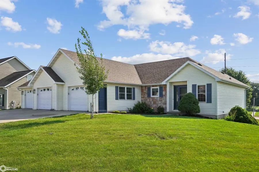 2626 S 8th Street, Marshalltown, IA 50158 - #3