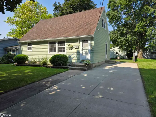 1006 N Taylor Avenue, Mason City, IA 50401