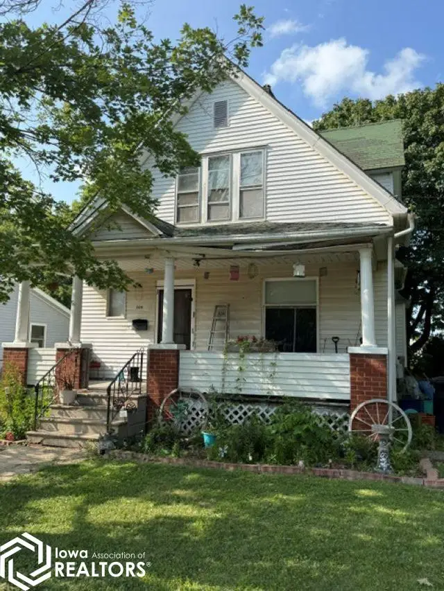 309 W Monroe Street, Mount Pleasant, IA 52641 - #1