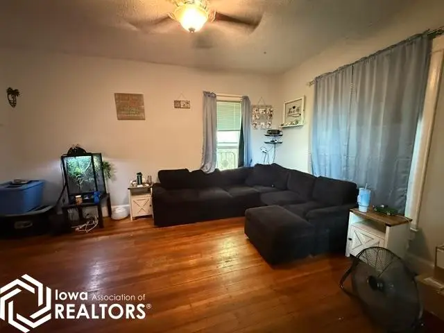 309 W Monroe Street, Mount Pleasant, IA 52641 - #2