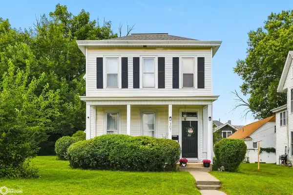 307 Garfield Avenue S, Burlington, IA 52601