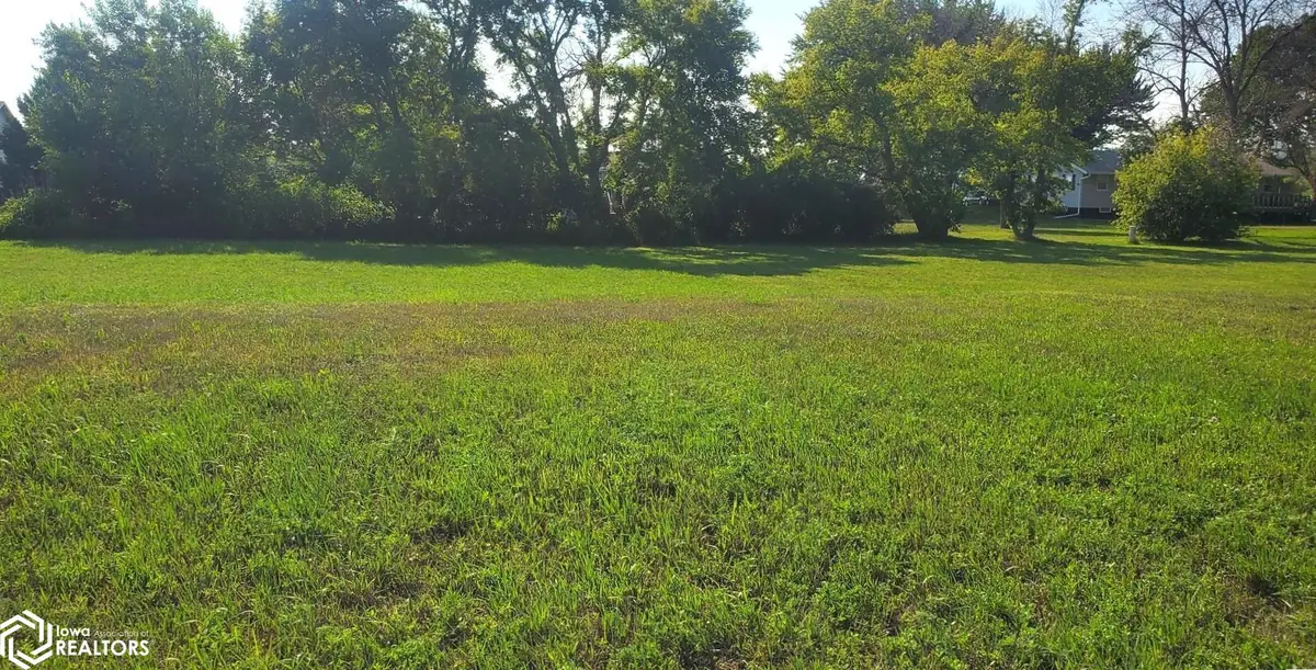 1450 S 9th Avenue, Sheldon, IA 51201 - #1