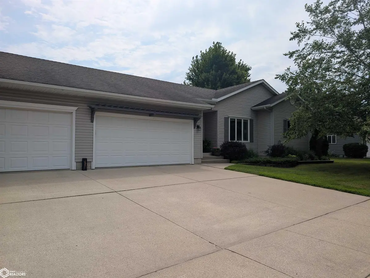 1501 Limestone Ct, Mason City, IA 50401 - #1