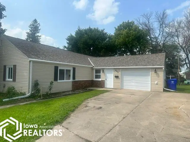 432 Center Street W, Britt, IA 50423 - #1