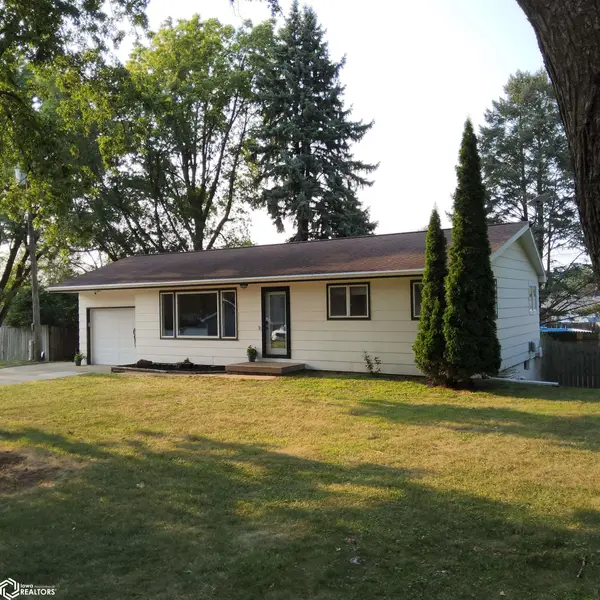 915 N Locust Street, Avoca, IA 51521