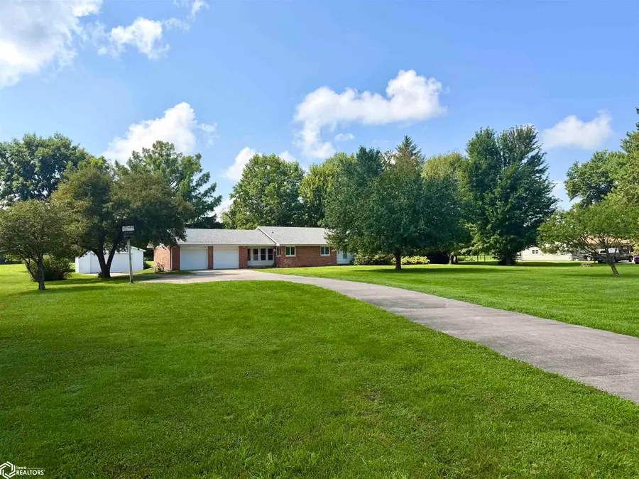 4682 Summer St, Burlington, IA 52601 - #2