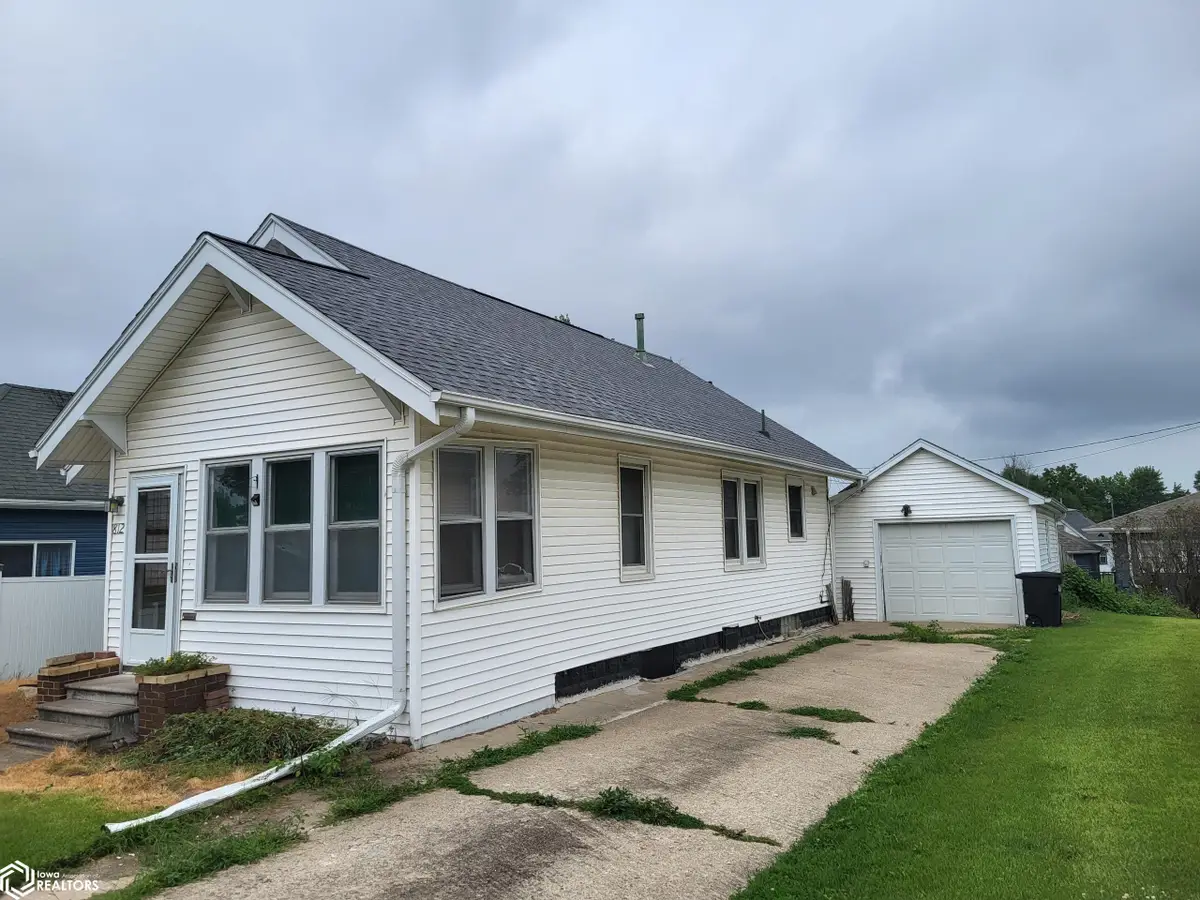 812 May Street, Marshalltown, IA 50158 - #1