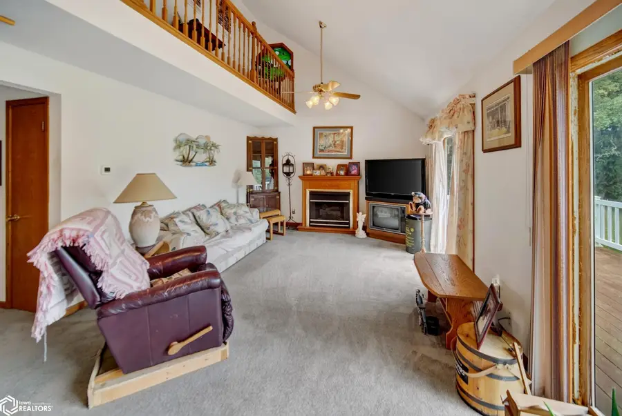 522 14th Avenue, Eldora, IA 50627 - #3