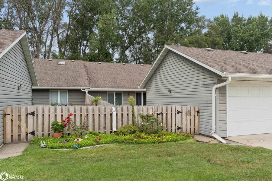 380 S Yorktown Pike #25, Mason City, IA 50401 - #2