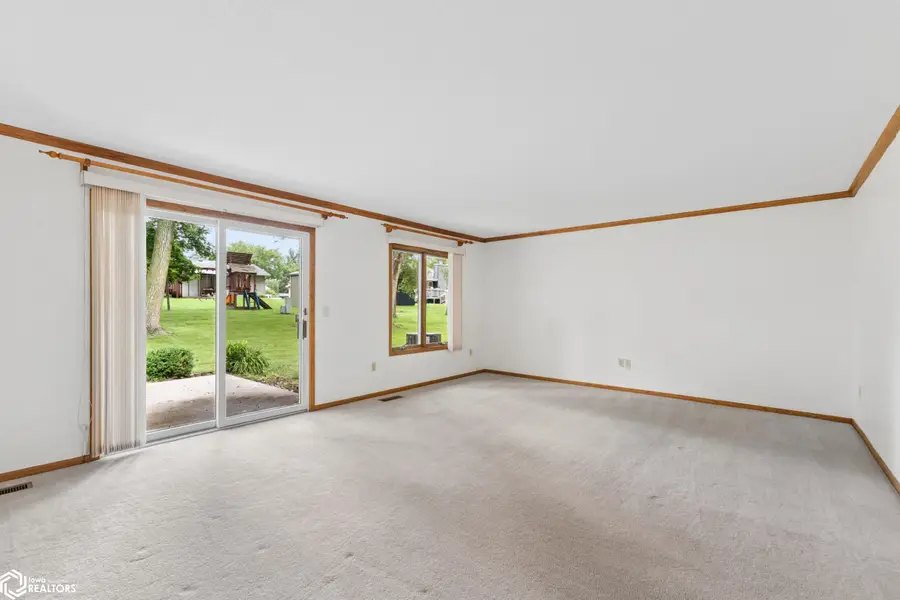 380 S Yorktown Pike #25, Mason City, IA 50401 - #3