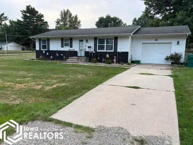 408 S Bloomfield Ave, Bloomfield, IA 52537 - #1