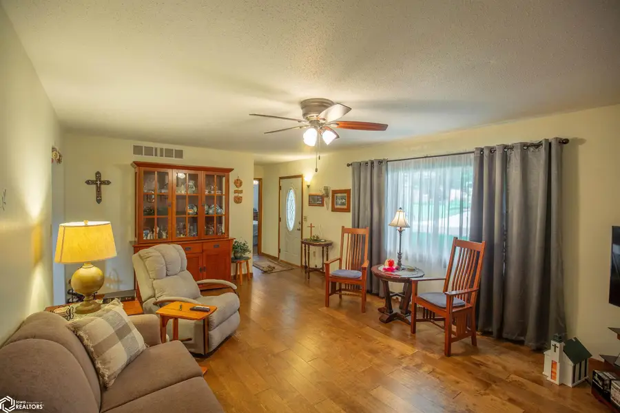 219 W South Avenue, Algona, IA 50511 - #2