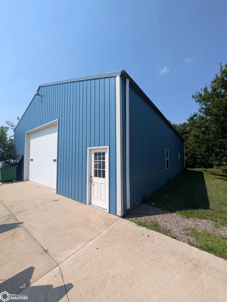 2495 Lone Tree Rd, Humboldt, IA 50548 - #3