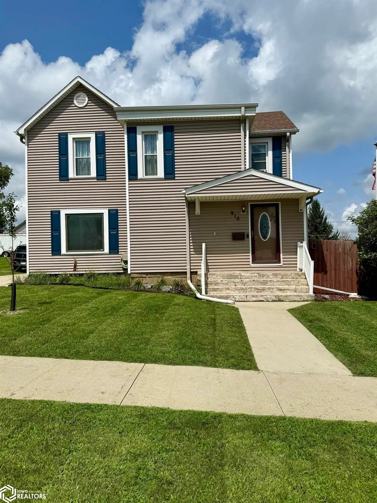 910 Edgington Avenue, Eldora, IA 50627 - #1