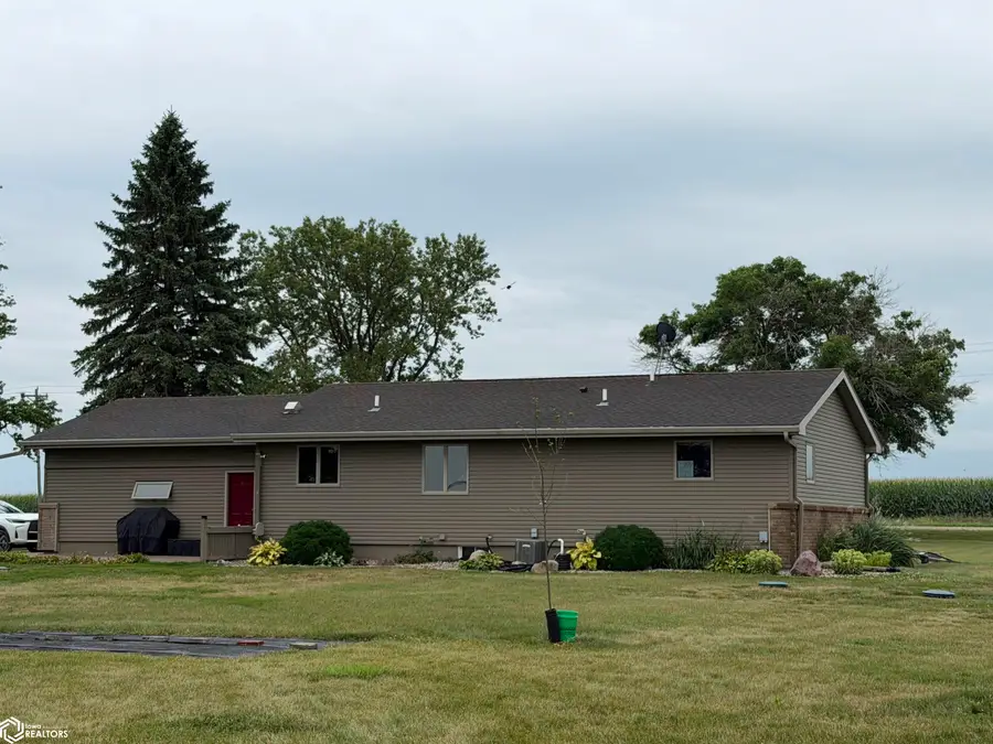 53884 180th Avenue, Pocahontas, IA 50574 - #3