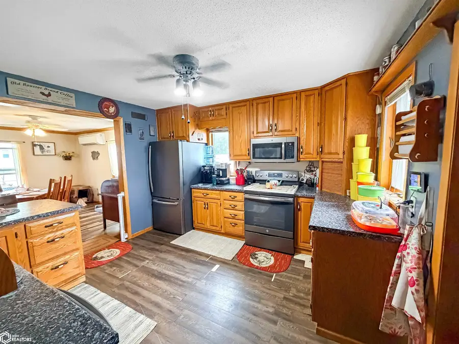 716 Broadway Street, Dumont, IA 50625 - #2