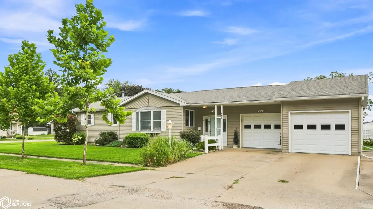 112 N Minerva Street, Mediapolis, IA 52637 - #1