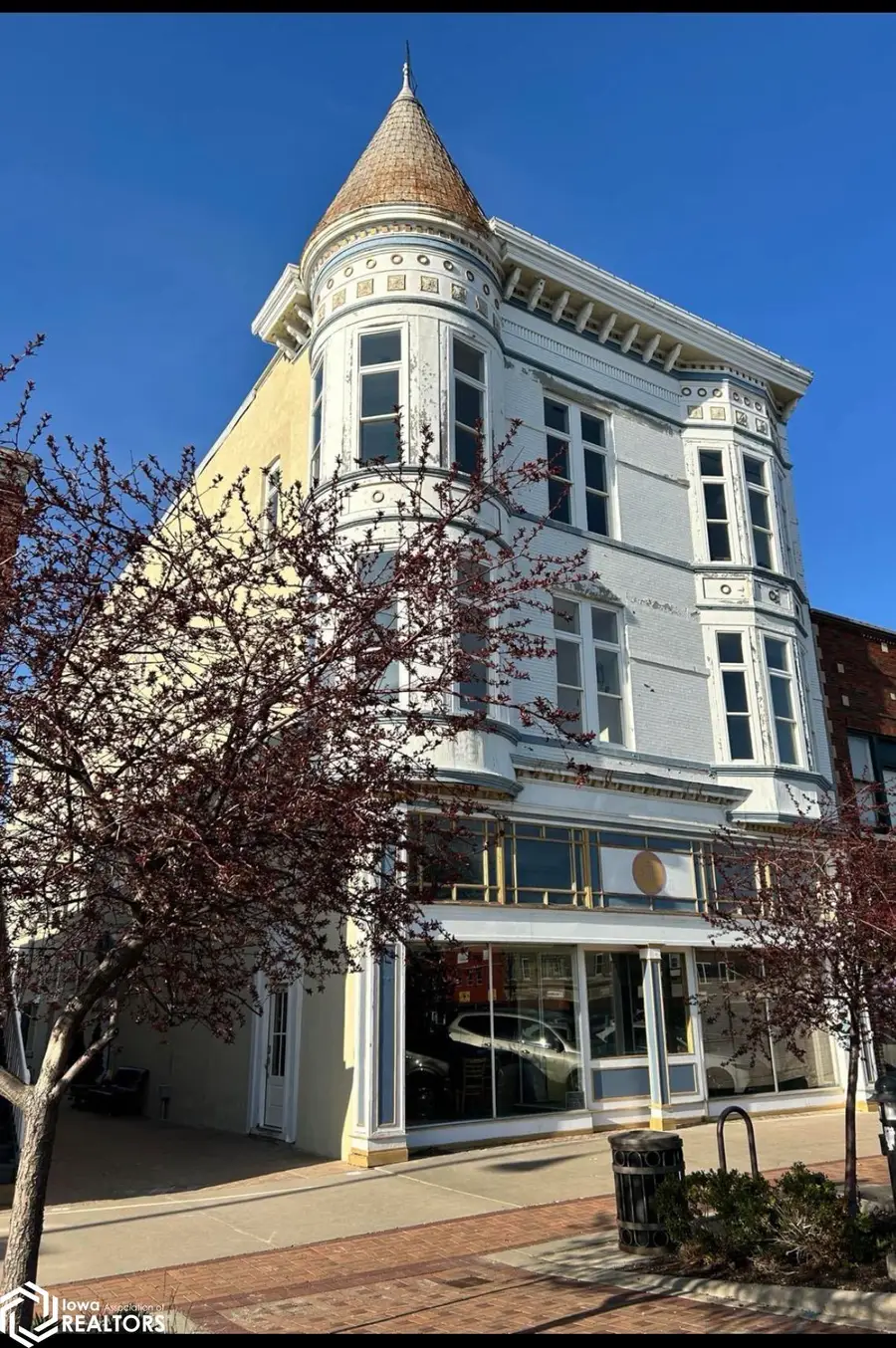 51 E Broadway Avenue #201, Fairfield, IA 52556 - #3