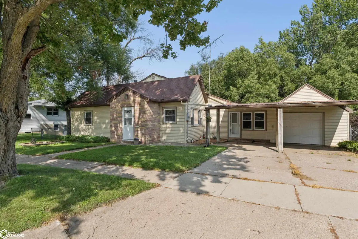 812 N 10th Street, Clear Lake, IA 50428 - #1