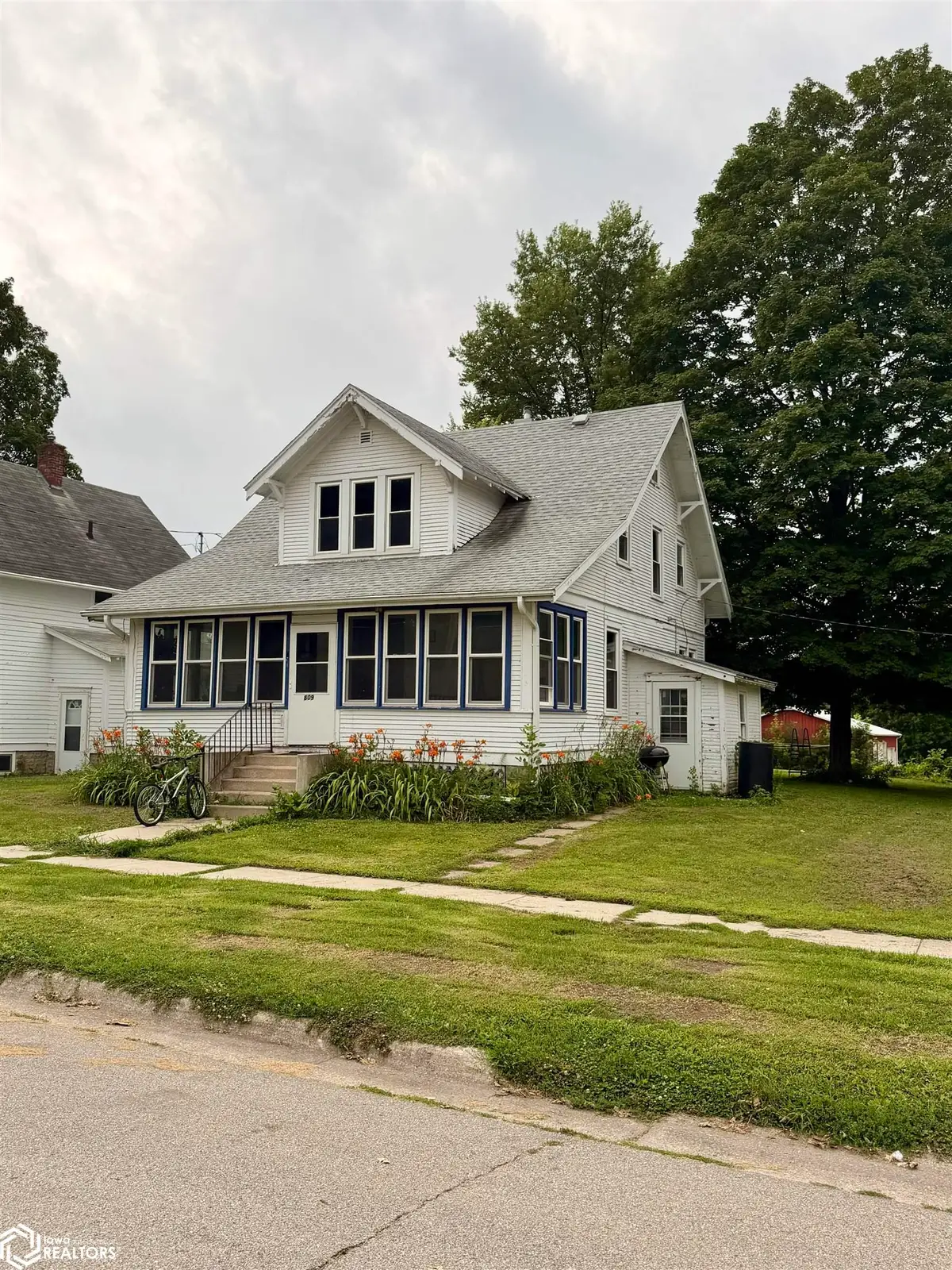 809 N 9th Street, Clear Lake, IA 50428 - #1