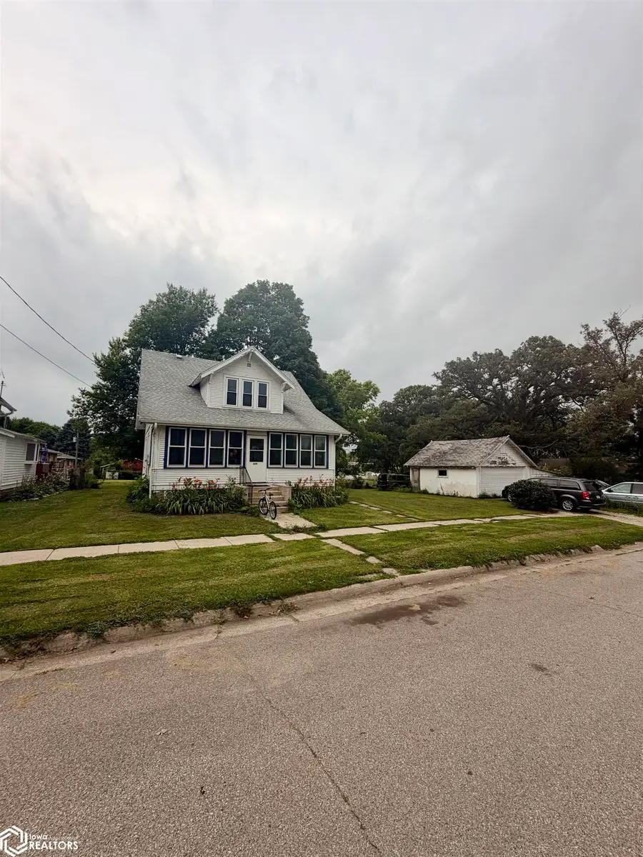 809 N 9th Street, Clear Lake, IA 50428 - #2