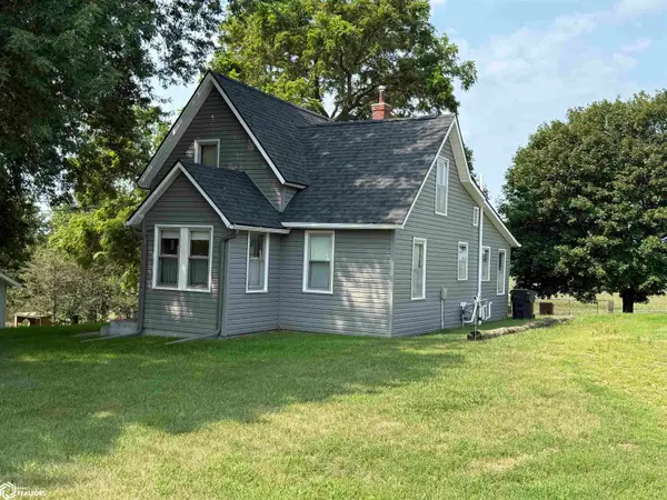 407 5th Street, Defiance, IA 51527