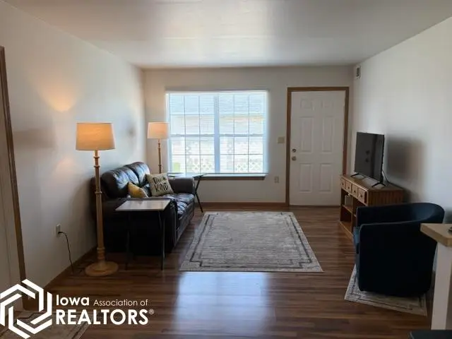 2903 B W Jefferson Avenue #B, Fairfield, IA 52556-3651 - #2