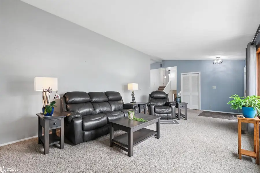 203 Bohen Street, Marshalltown, IA 50158 - #3