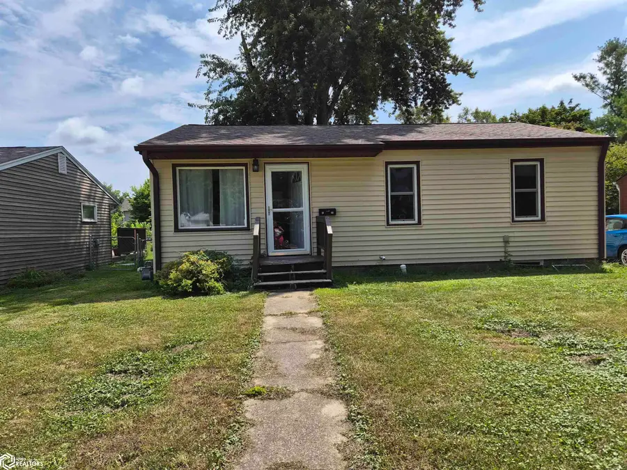1530 Prairie Street, Grinnell, IA 50112 - #2