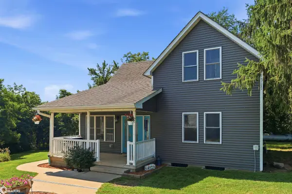 2537 Q Avenue, Clutier, IA 52217
