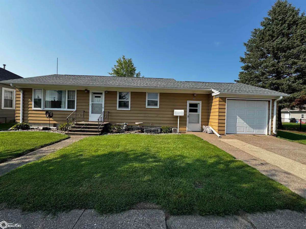 926 Isett Avenue, Wapello, IA 52653 - #1